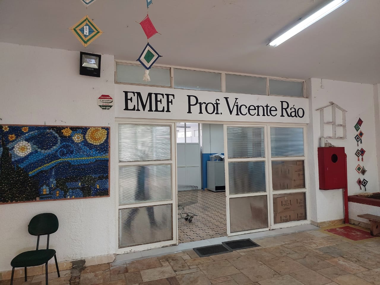 Alunos da rede municipal de Campinas voltam às aula nesta segunda