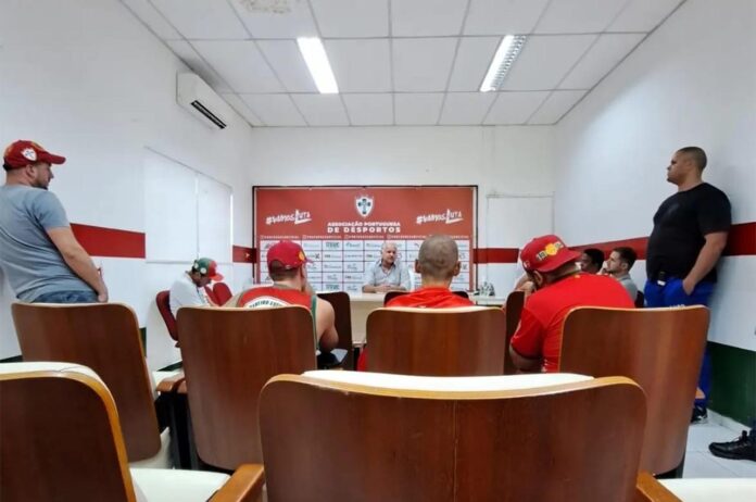 Em clima pesado, Portuguesa se prepara para enfrentar o Guarani
