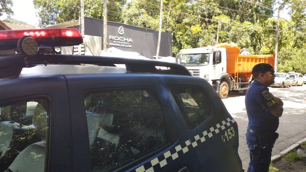 GMs de Campinas resgatam criança ferida em São Sebastião