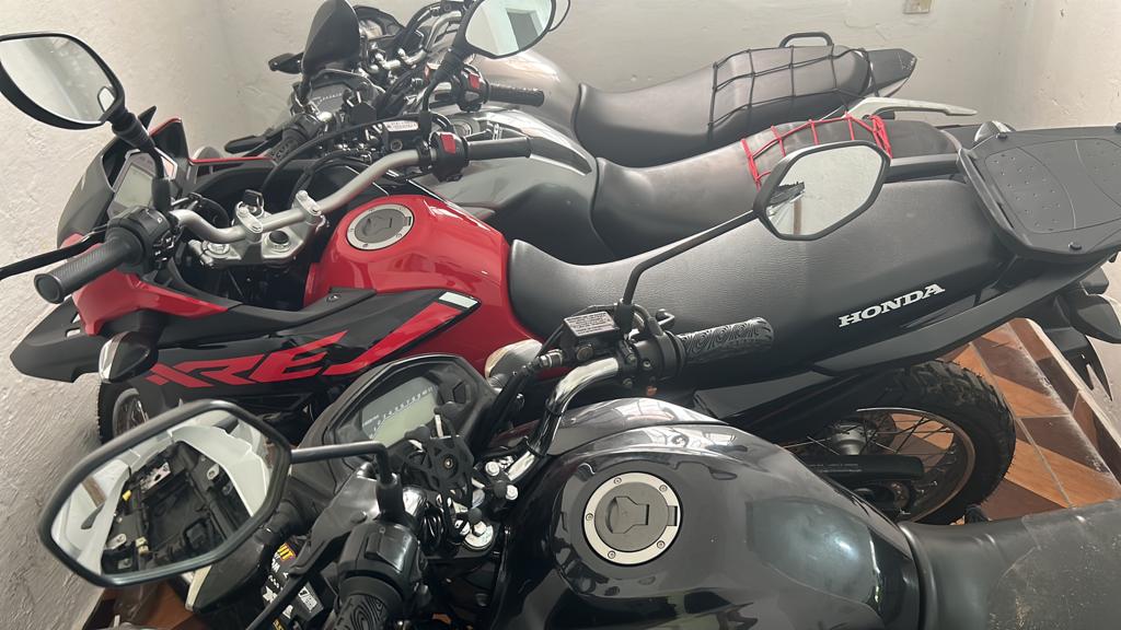 Rastreador de moto furtada leva polícia a encontrar 11 veículos no Campo Grande