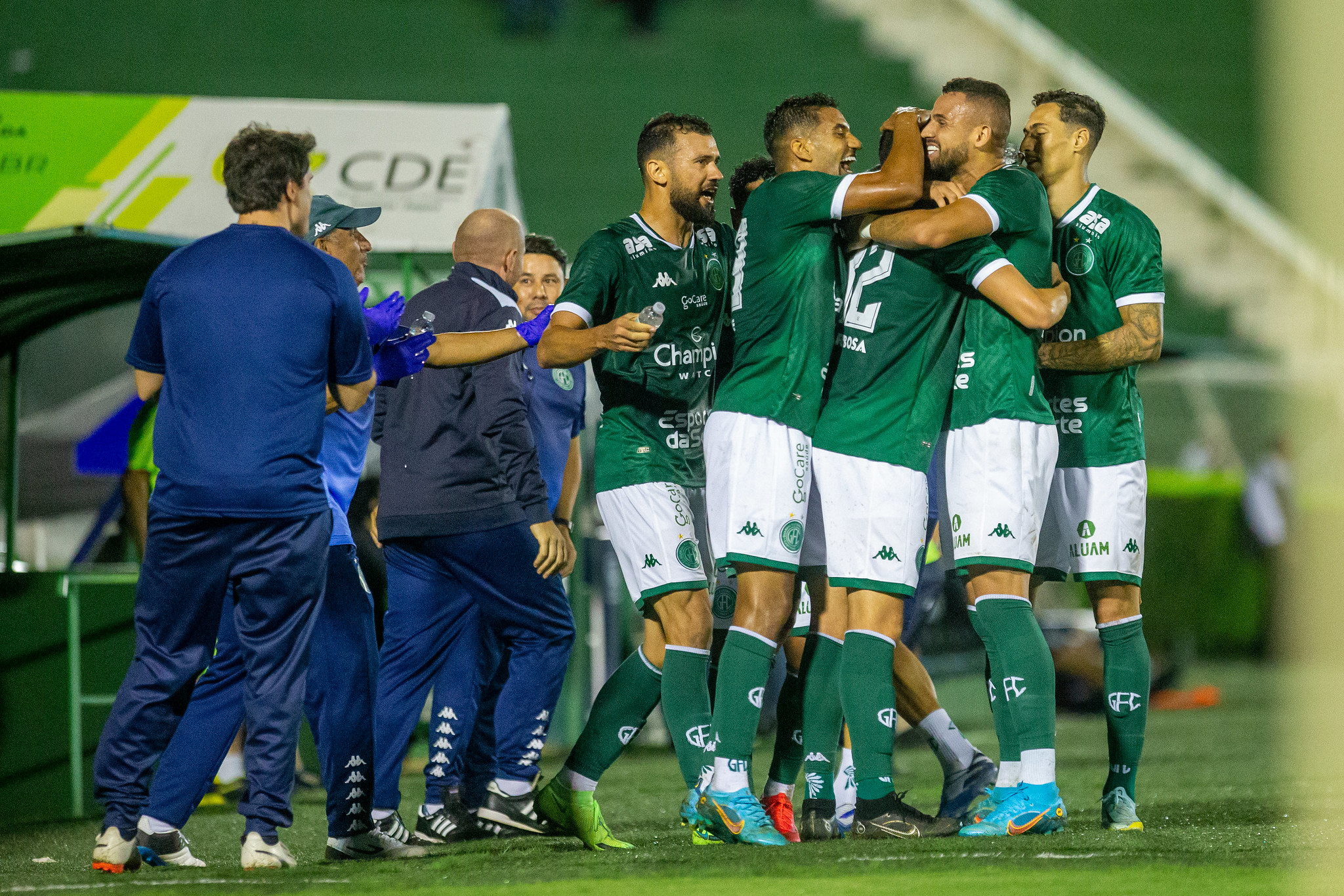 Mozart elogia reação dos jogadores na vitória de virada contra a Portuguesa
