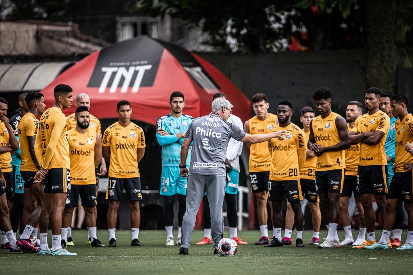 Santos poderá contar com Lucas Lima para enfrentar o Santo André