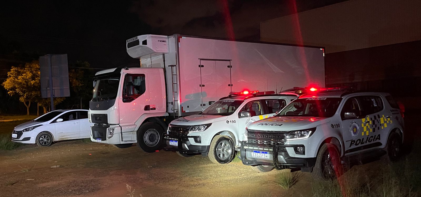 Polícia Rodoviária recupera caminhão roubado em Campo Limpo Paulista