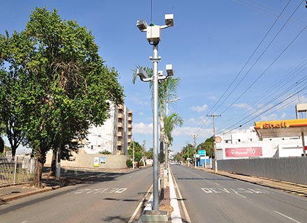 Americana assume que 759 multas foram emitidas ‘por engano’; entenda o que aconteceu