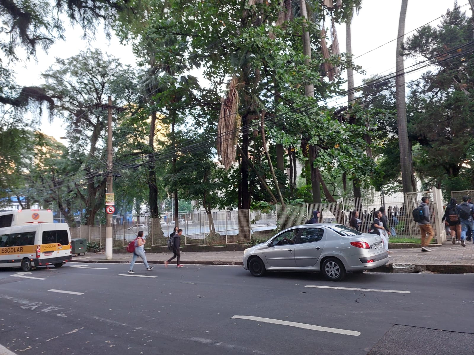 Pais e estudantes reclamam da segurança no entorno das escolas estaduais de Campinas