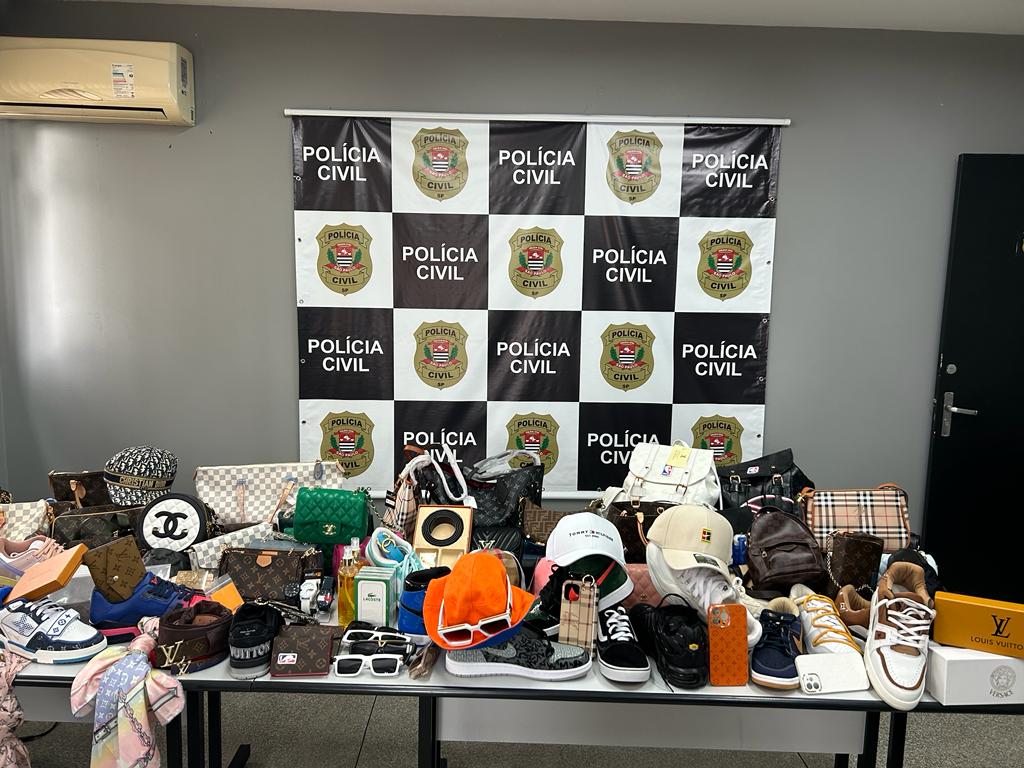Polícia prende três durante operação de combate a falsificações de vestuário