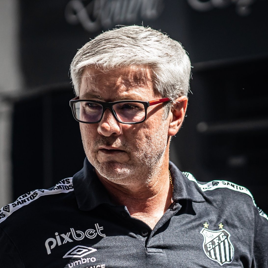 Problemas na zaga atrapalham preparação do Santos