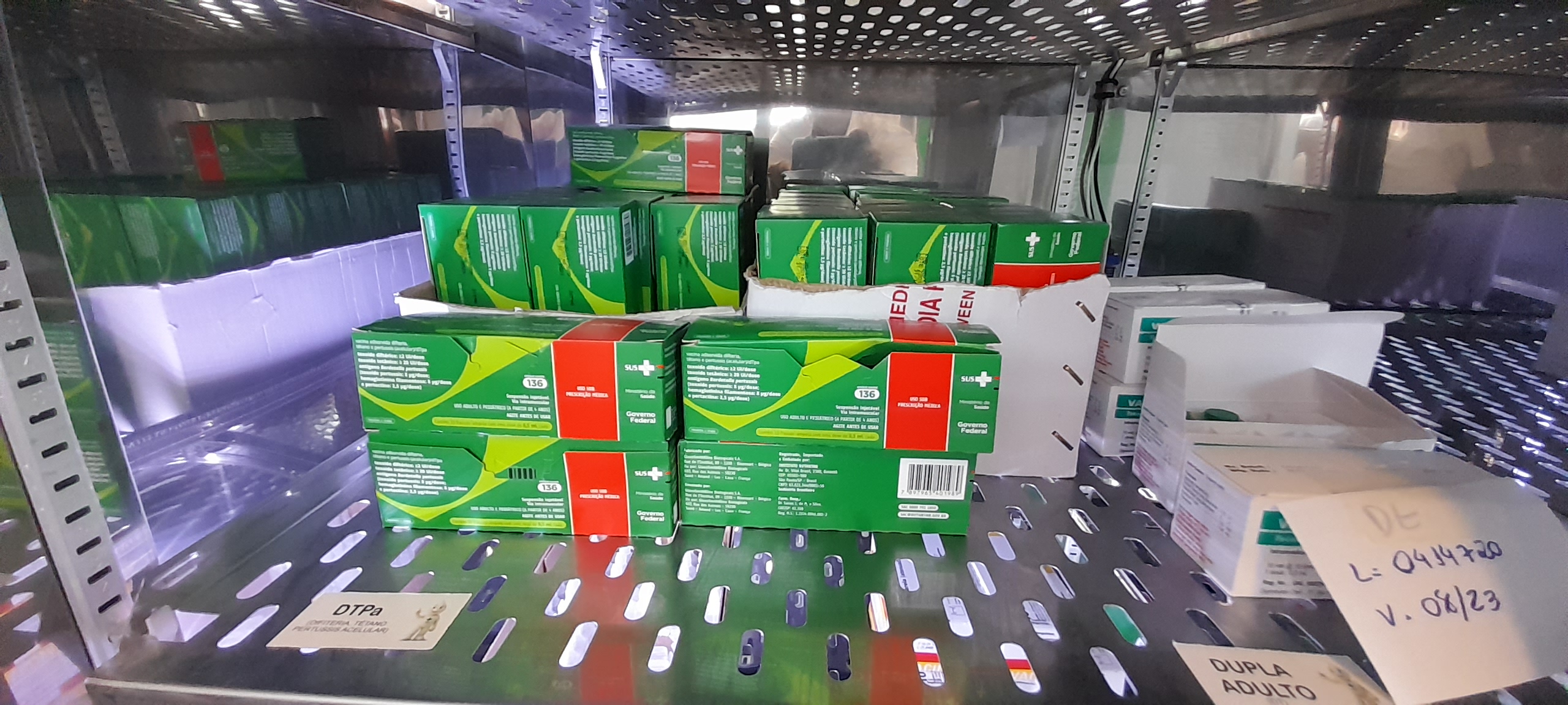 Menos de 0,1% dos vacinados contra covid tiveram reação em Campinas