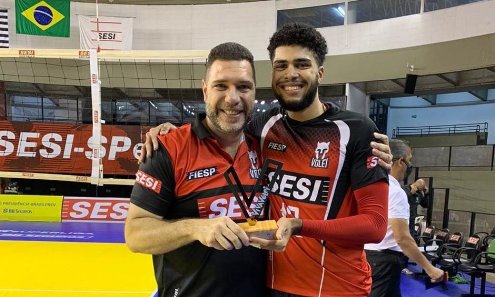 Vôlei Renata contrata Léo Andrade para a temporada 23/24