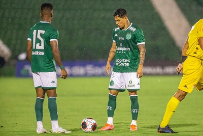 Giovanni Augusto não viaja para Mirassol e vira mais um desfalque no Guarani