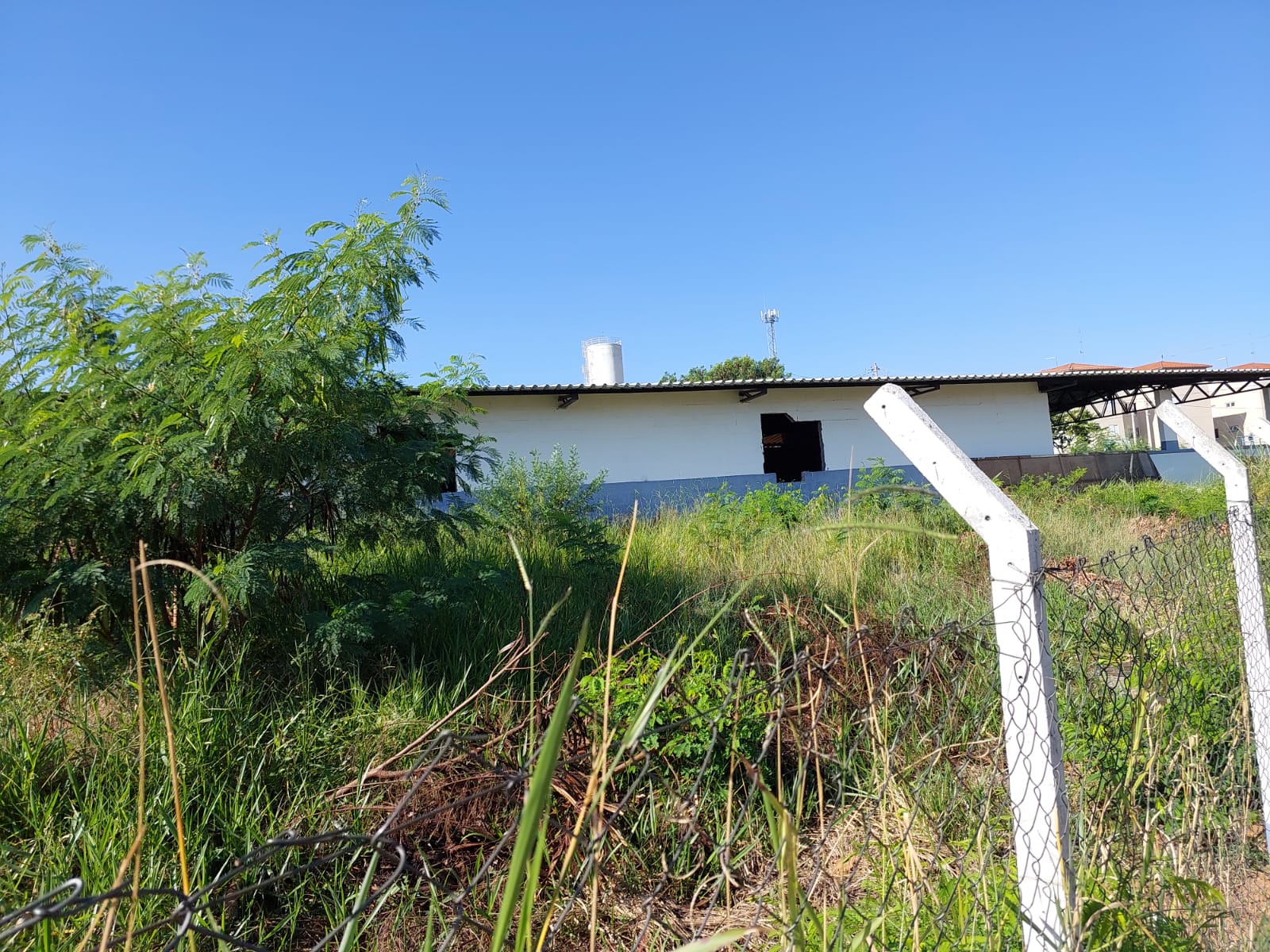 Galpões abandonados geram transtornos em Hortolândia