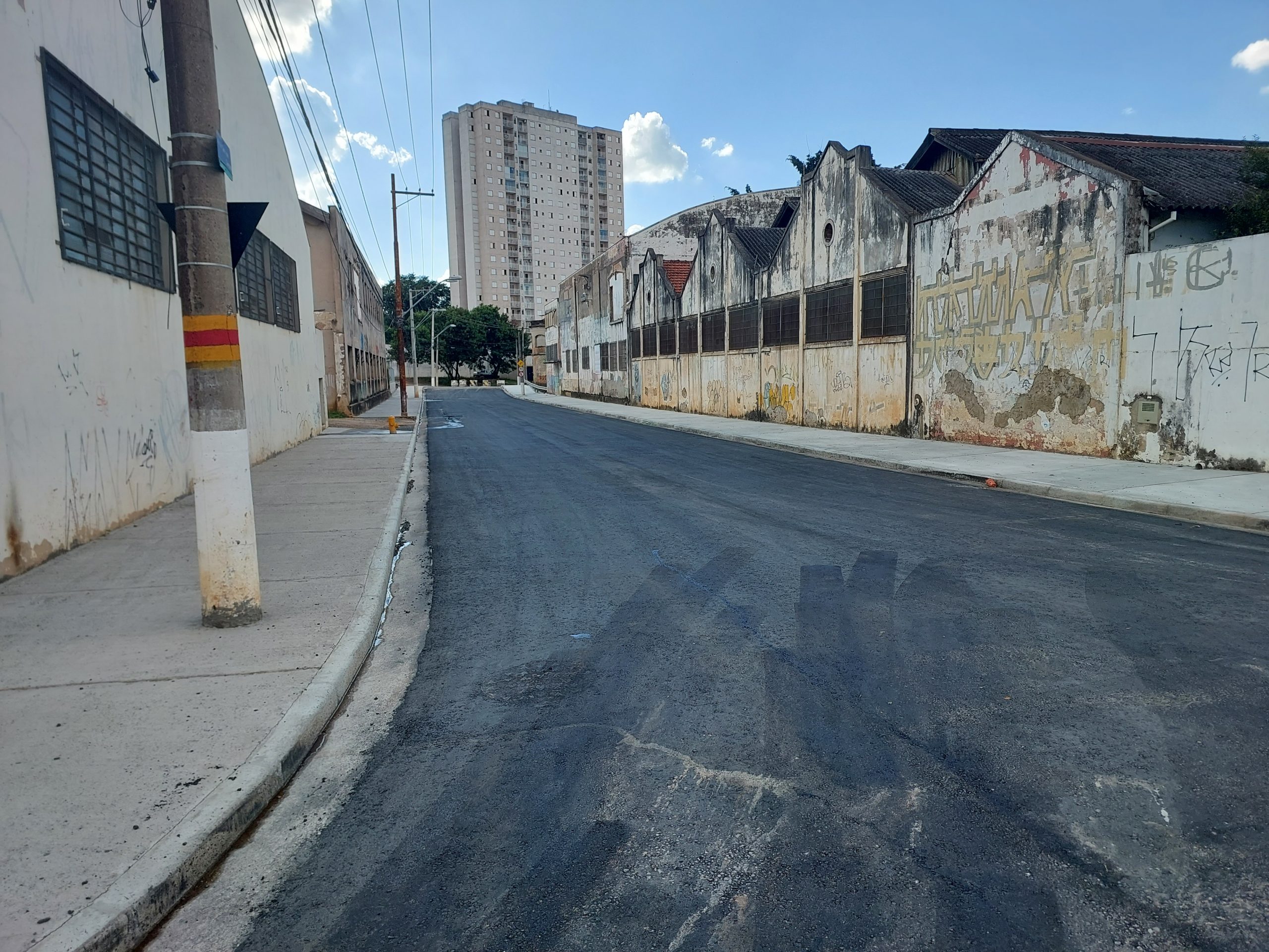 Após meses, trecho da Av. Dr. Carlos de Campos, na Vila Industrial, é liberado