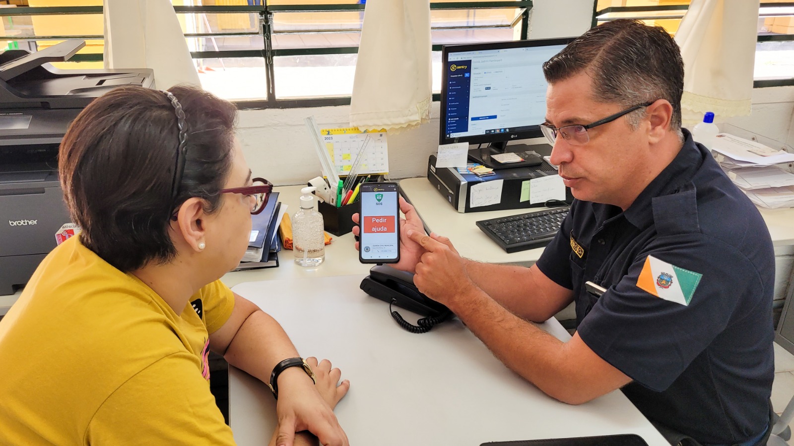 Botão de Segurança passa a funcionar em escolas de Holambra
