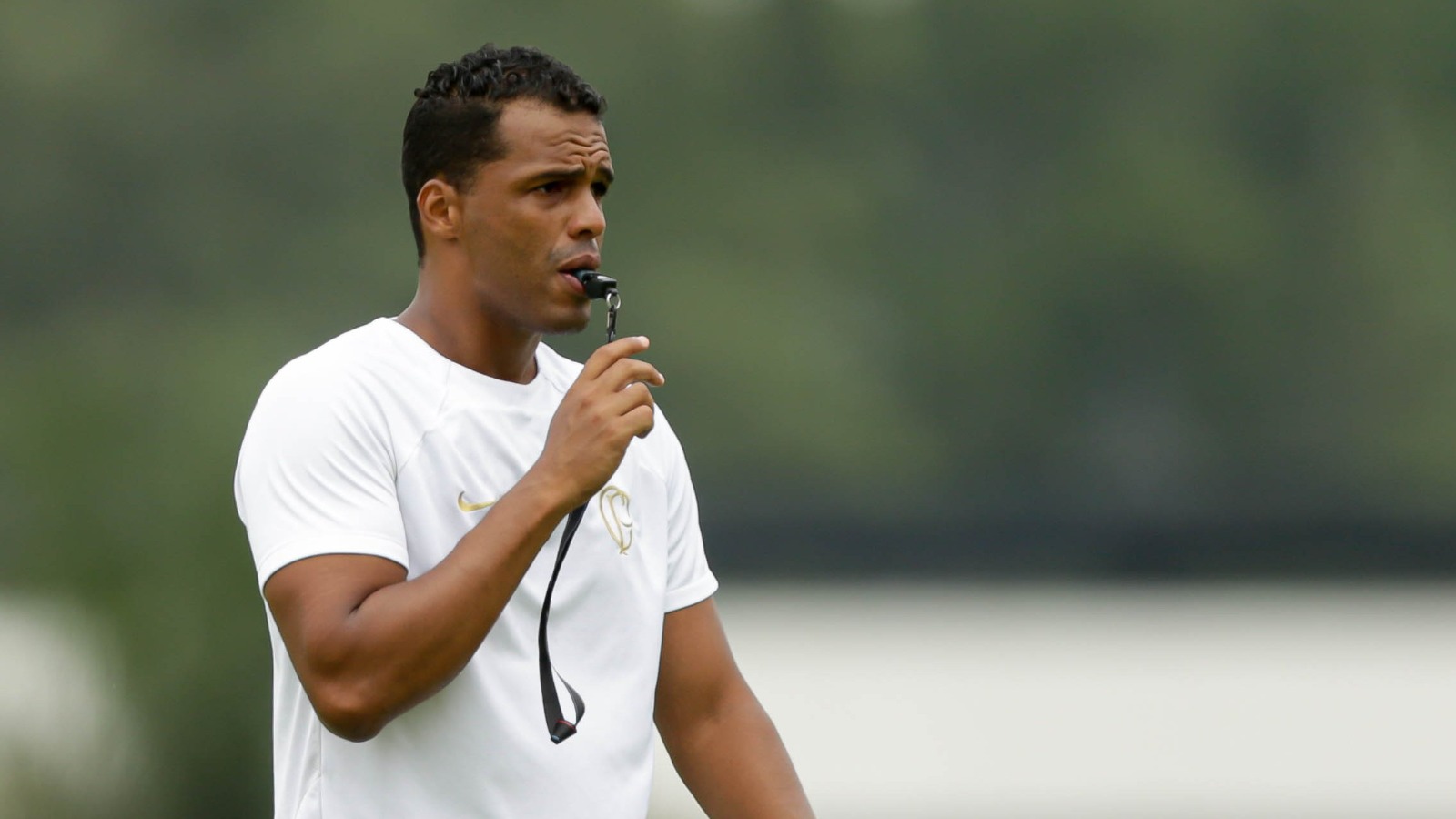 Corinthians oferece contrato de 4 anos para Tite, mas não sabe quem fica no banco no Dérbi