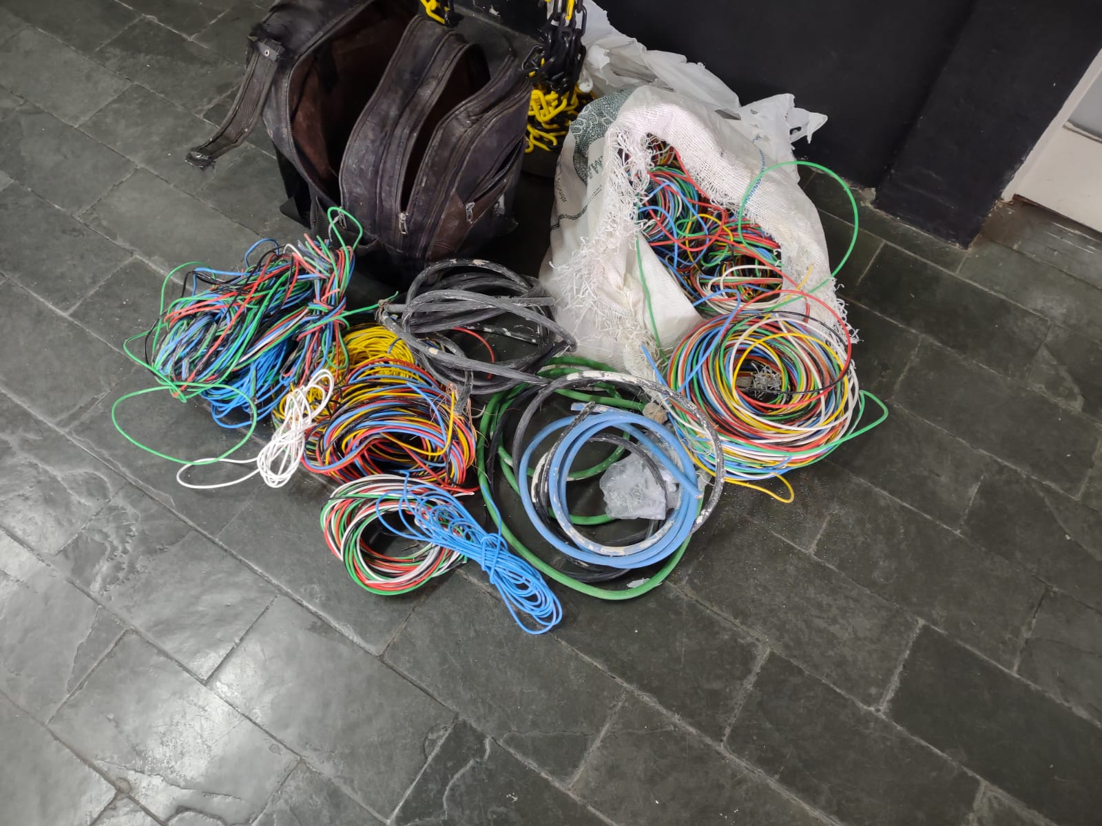 GM prende homem e apreende cerca de 50Kg de fiação de cobre em Campinas