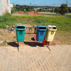 Praça em Santo Antônio de Posse é vandalizada; FOTOS