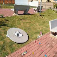 Praça em Santo Antônio de Posse é vandalizada; FOTOS