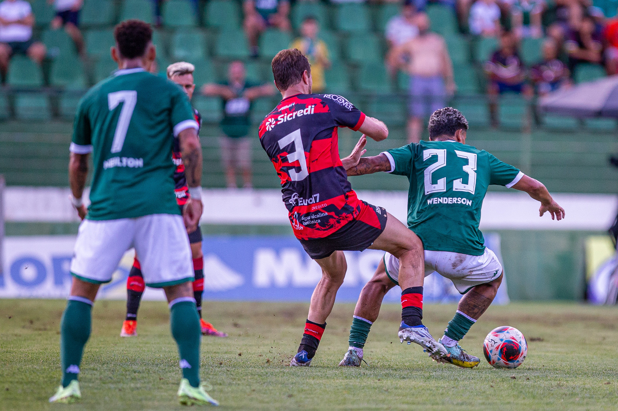 Querendo manter os 100% na Série B, Guarani recebe o Ituano