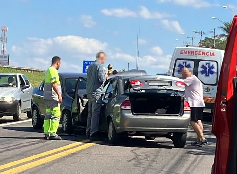 Rodovia Santos Dumont registra dois acidentes com feridos neste sábado