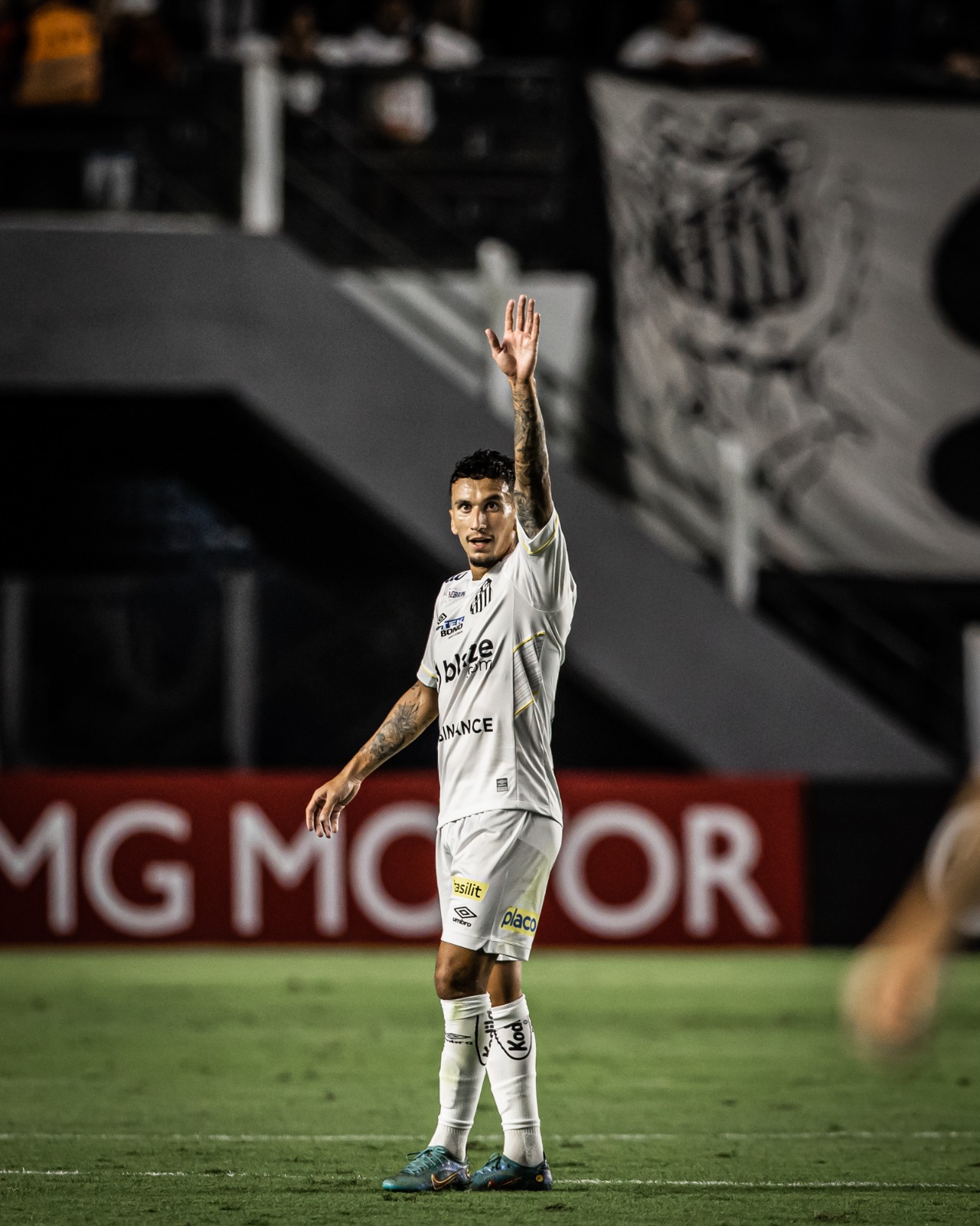 Santos conta com Lucas Lima e Dodi para duelo com Botafogo-SP