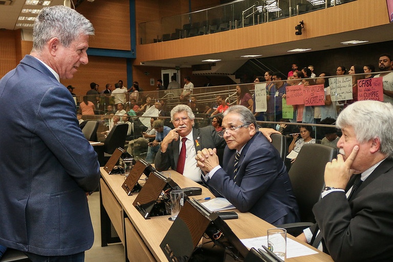 Câmara dá sinal verde para 13º do Cartão Nutrir e ora-pro-nobis nas escolas