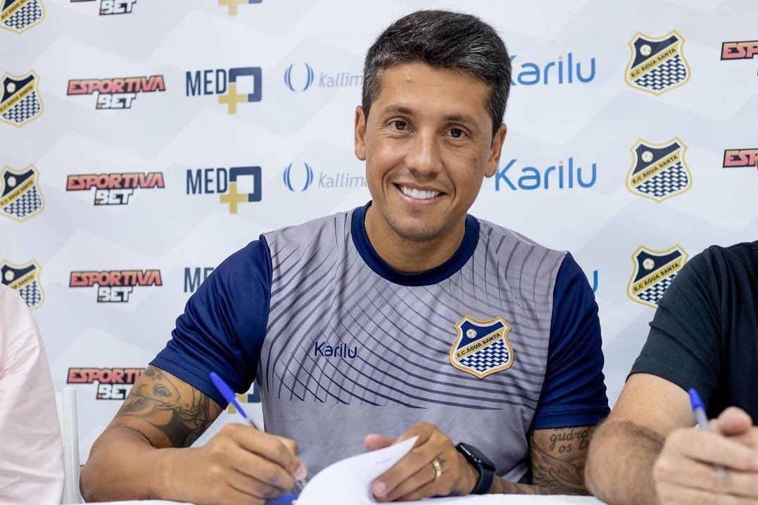 Técnico Thiago Carpini adota cautela no Água Santa para final