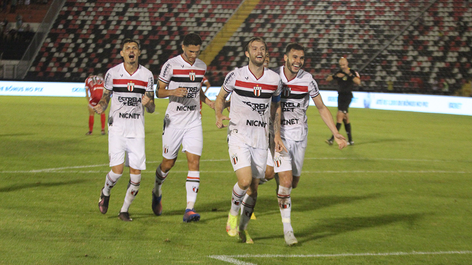 Botafogo-SP tem desfalque no meio-campo para enfrentar a Ponte Preta