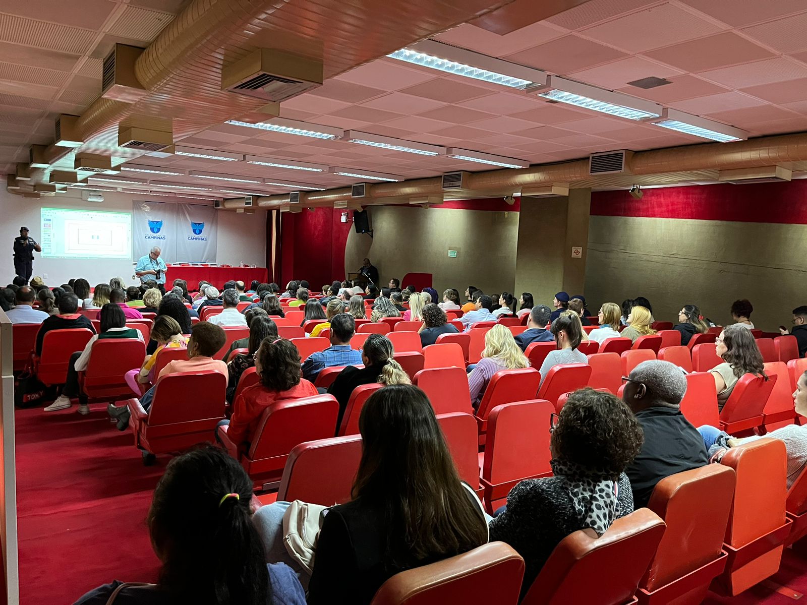 Em meio ao aumento de casos, Campinas recebe seminário sobre feminicídio