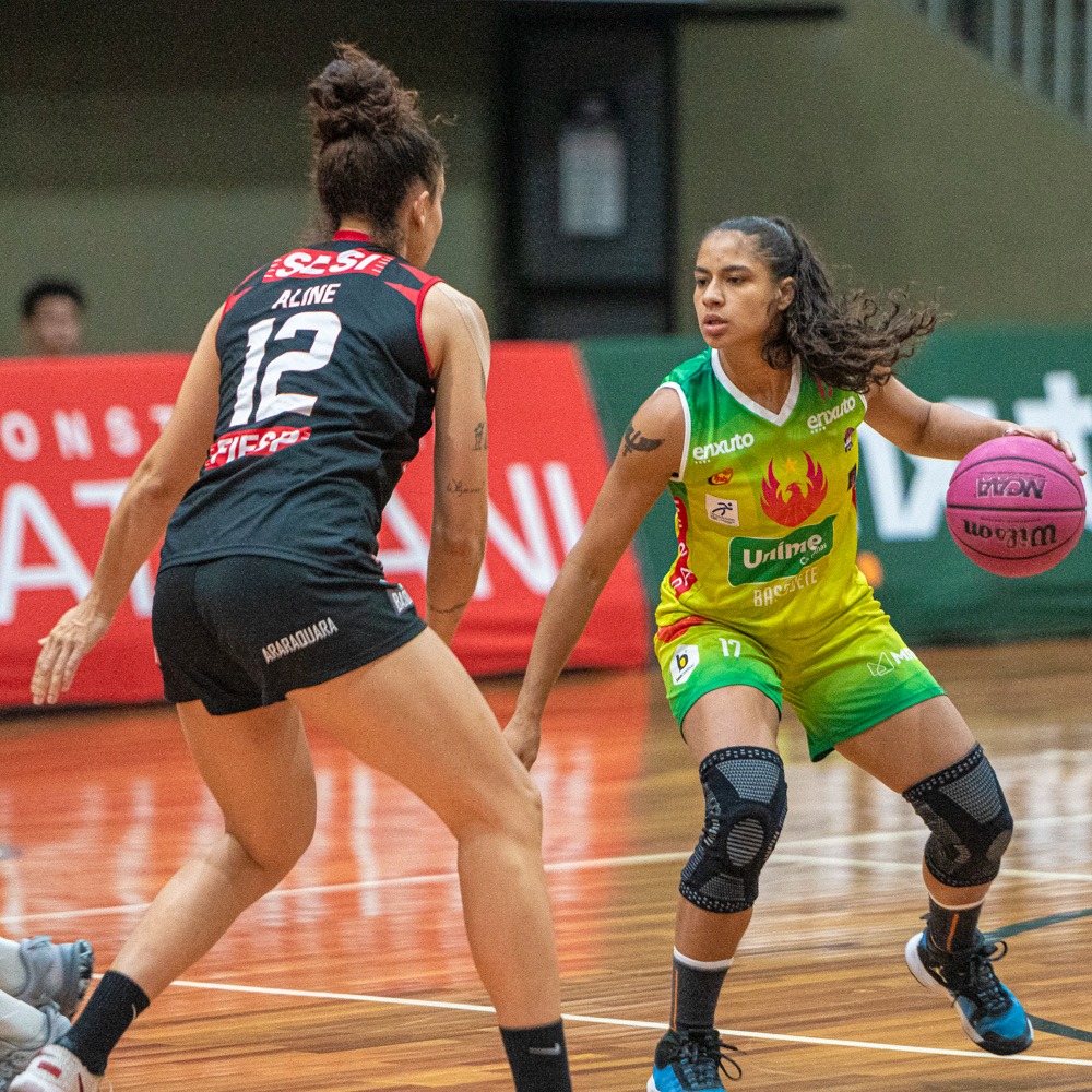 Com direito a virada e show de Cacá, Campinas vence e acaba com invencibilidade de Araraquara na LBF