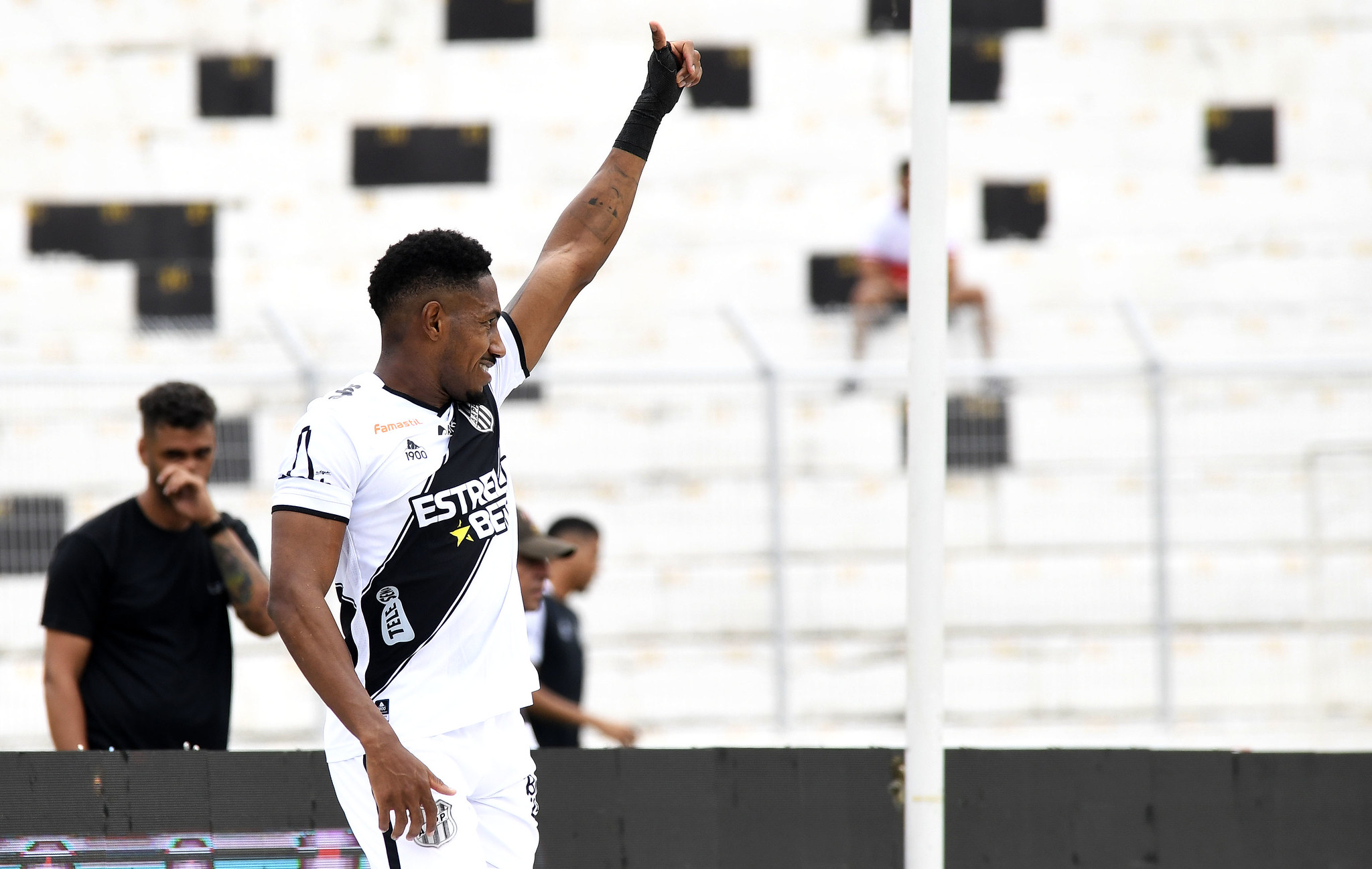 Com maior número de gols em uma temporada, Pablo Dyego comemora boa fase na Ponte Preta