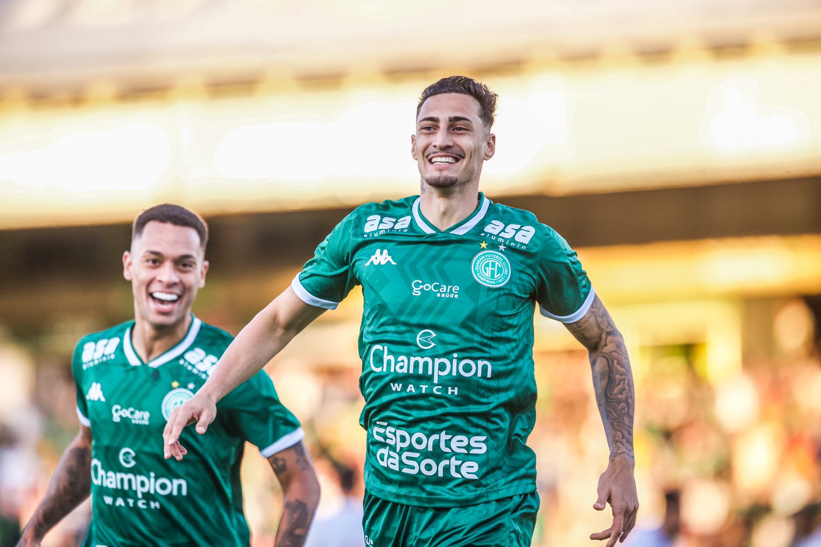 Guarani vence o Sampaio Corrêa por 2 a 0 e se reabilita na Série B