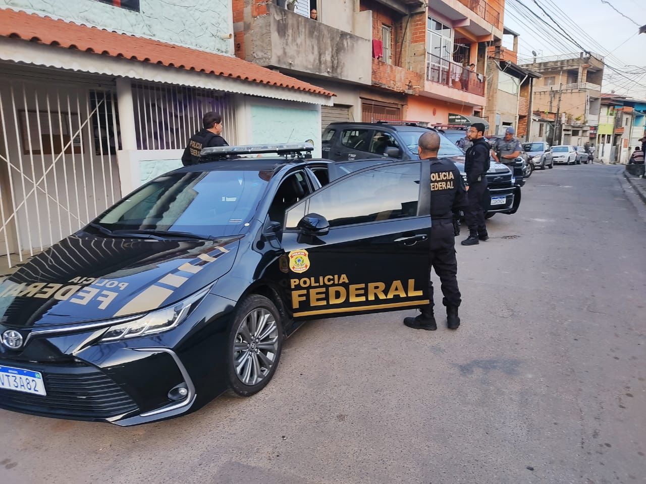 PF prende três integrantes de quadrilha especializada em invasões aos Correios