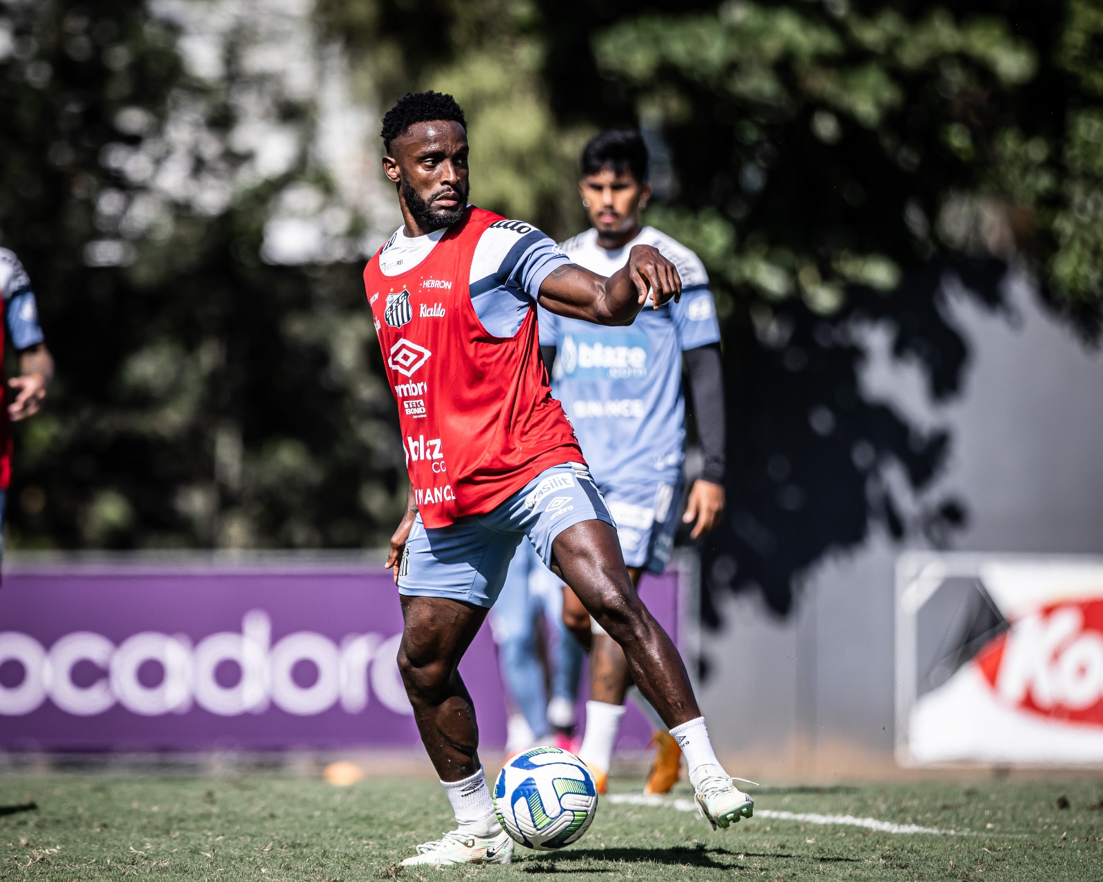 Santos terá atacante Mendoza no duelo com Bahia pela Copa do Brasil