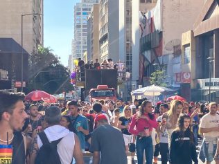 23ª Parada do Orgulho LGBT+ reúne milhares de pessoas em Campinas