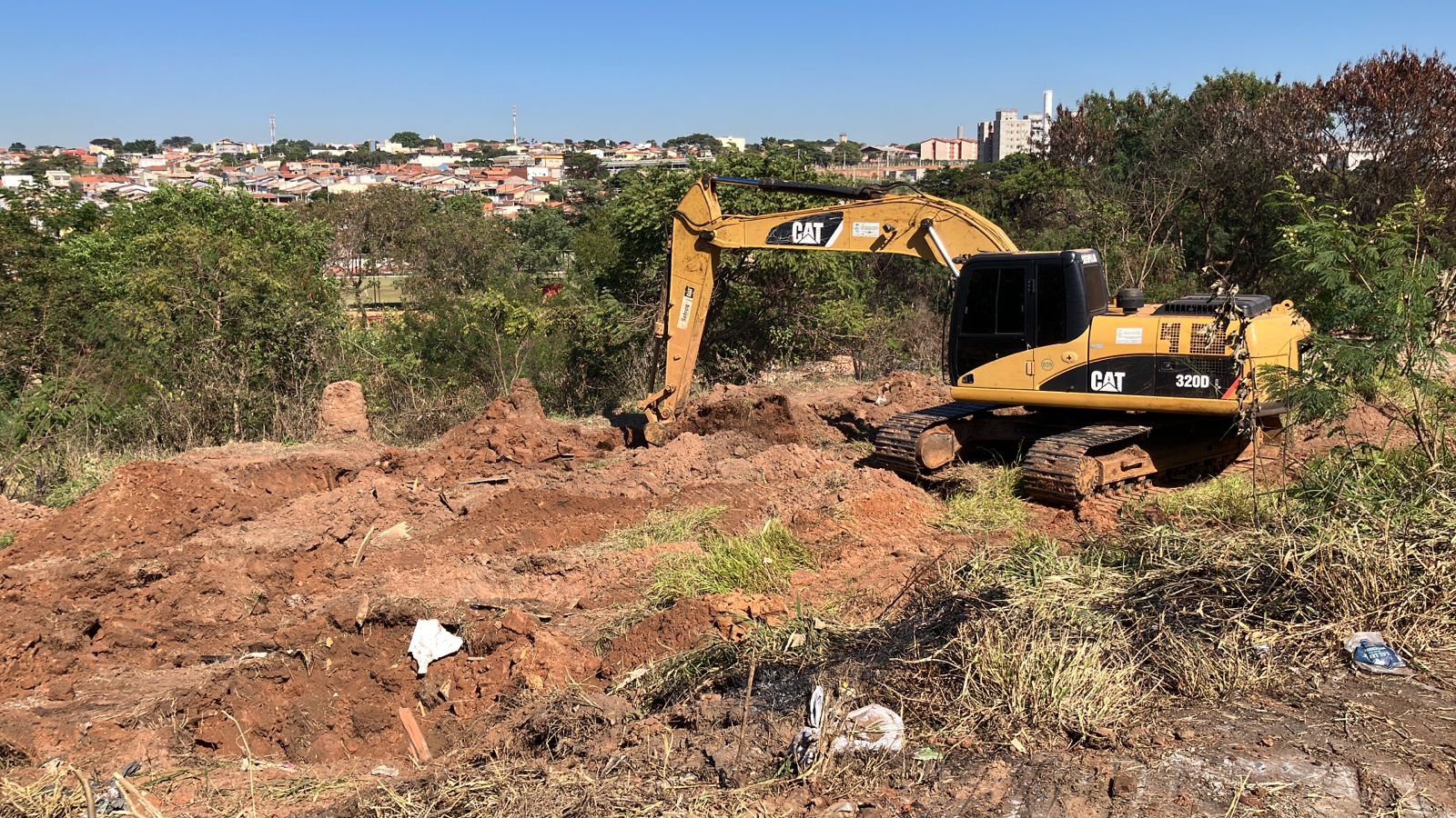 Guarda Municipal retira 40 famílias que tentavam ocupar área no Jd. Uruguai