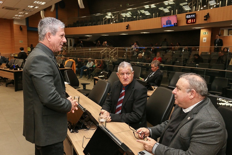 Câmara aprova sepultamento de animais nos cemitérios de Campinas