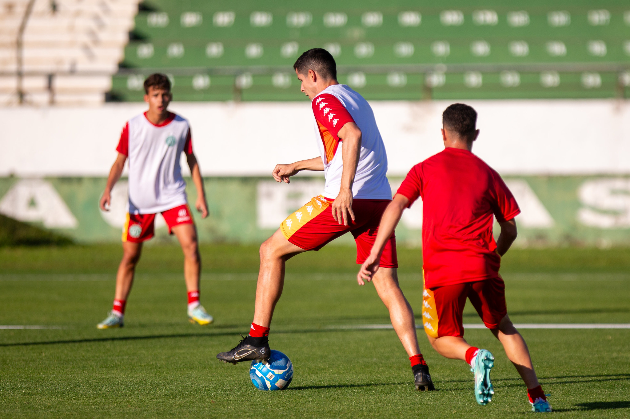 Com retorno de Matheus Barbosa, Louzer define Guarani para o duelo contra o Londrina