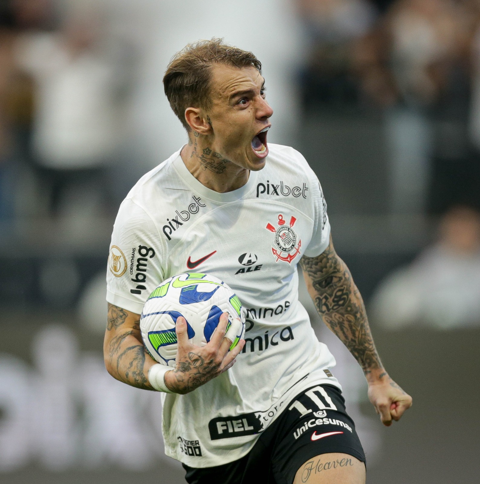 Dúvidas atormentam Vanderlei Luxemburgo para confirmar o Corinthians no clássico