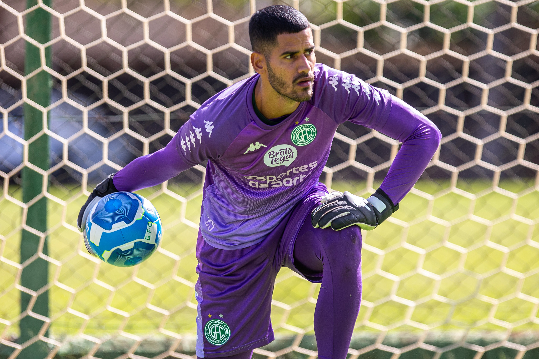 Guarani confirma saída de Tony para o futebol da Arábia Saudita