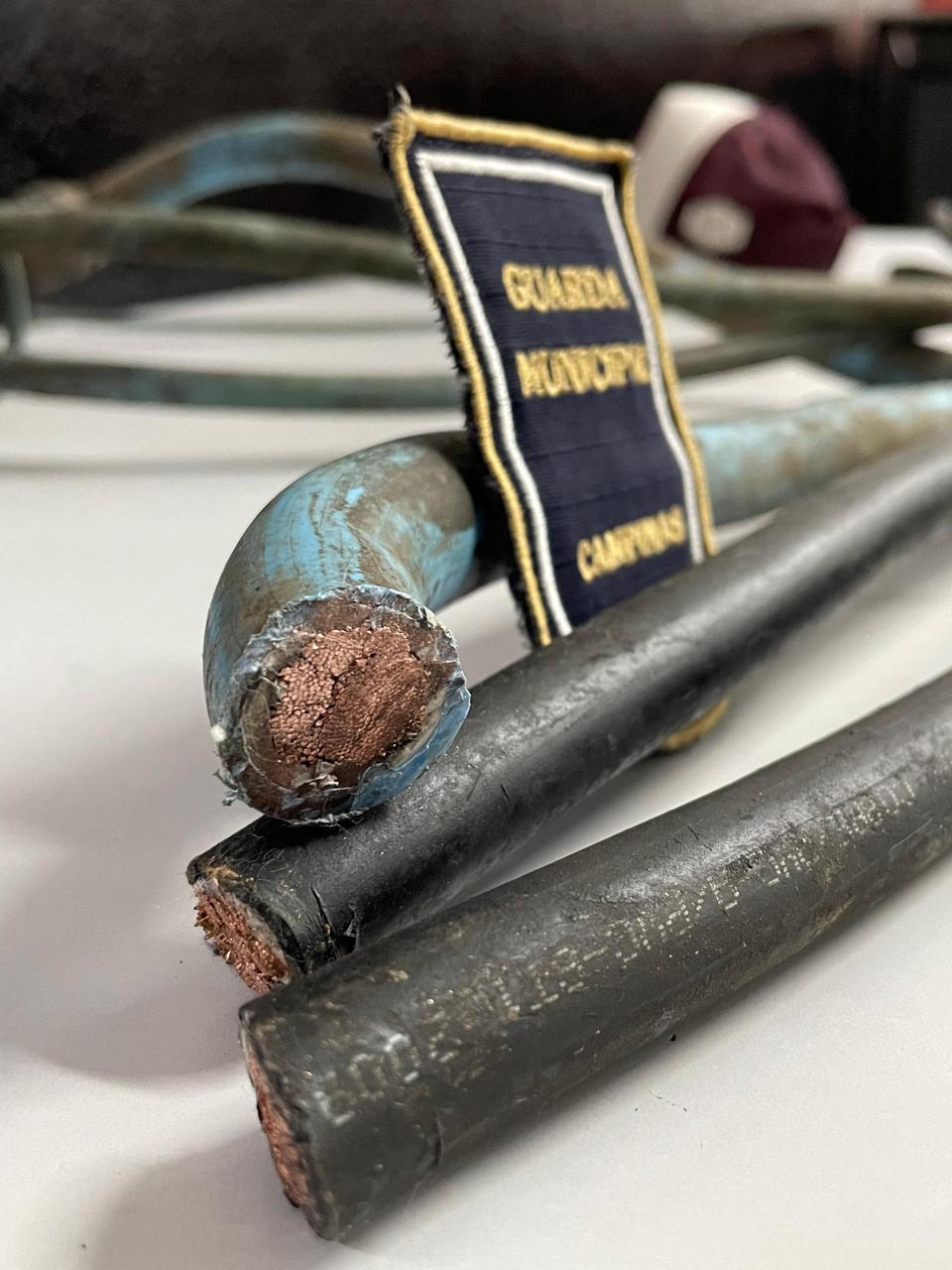 Homem é preso furtando fios de depósito da Sanasa no Piçarrão