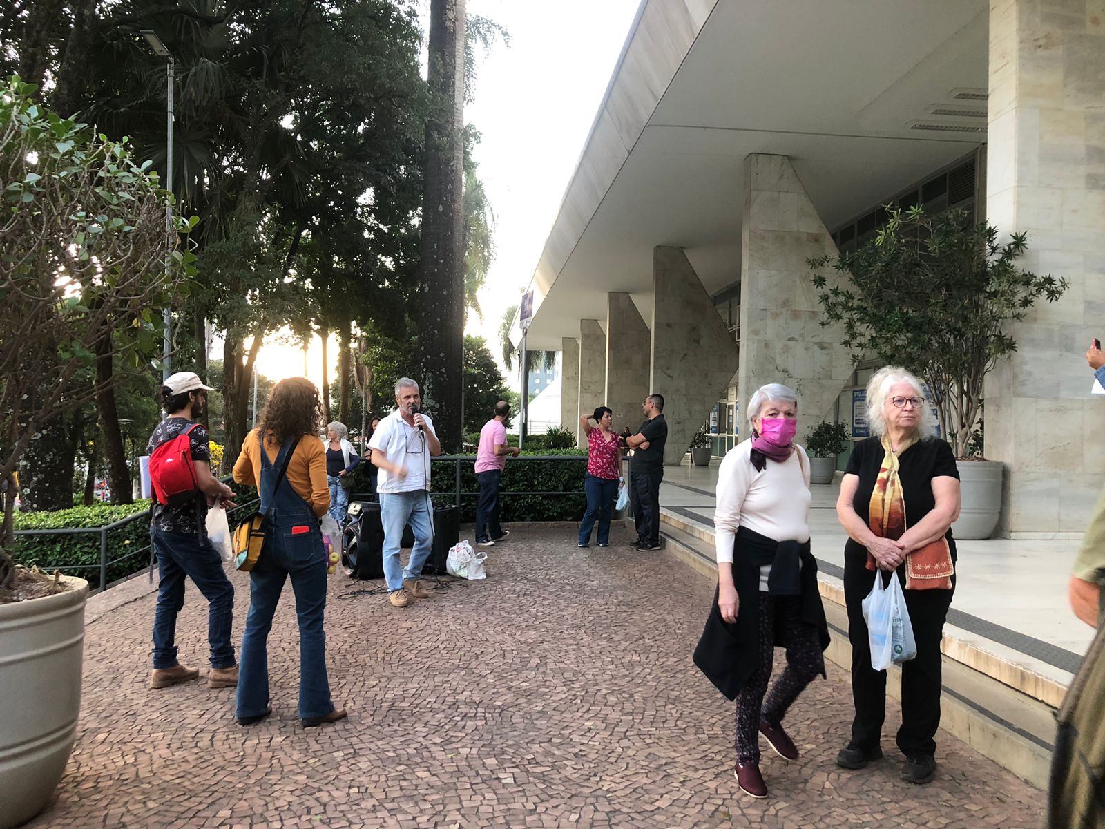 Moradores de Barão Geraldo realizam protesto contra plano de expansão