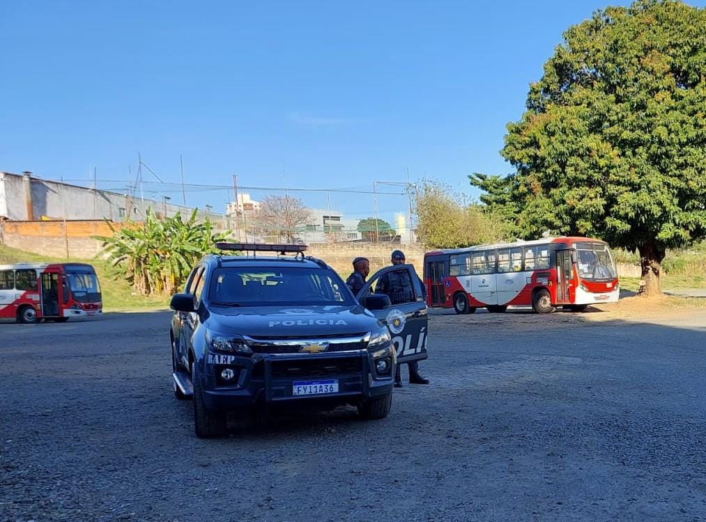 MP investiga uso do dinheiro do tráfico de drogas no transporte alternativo