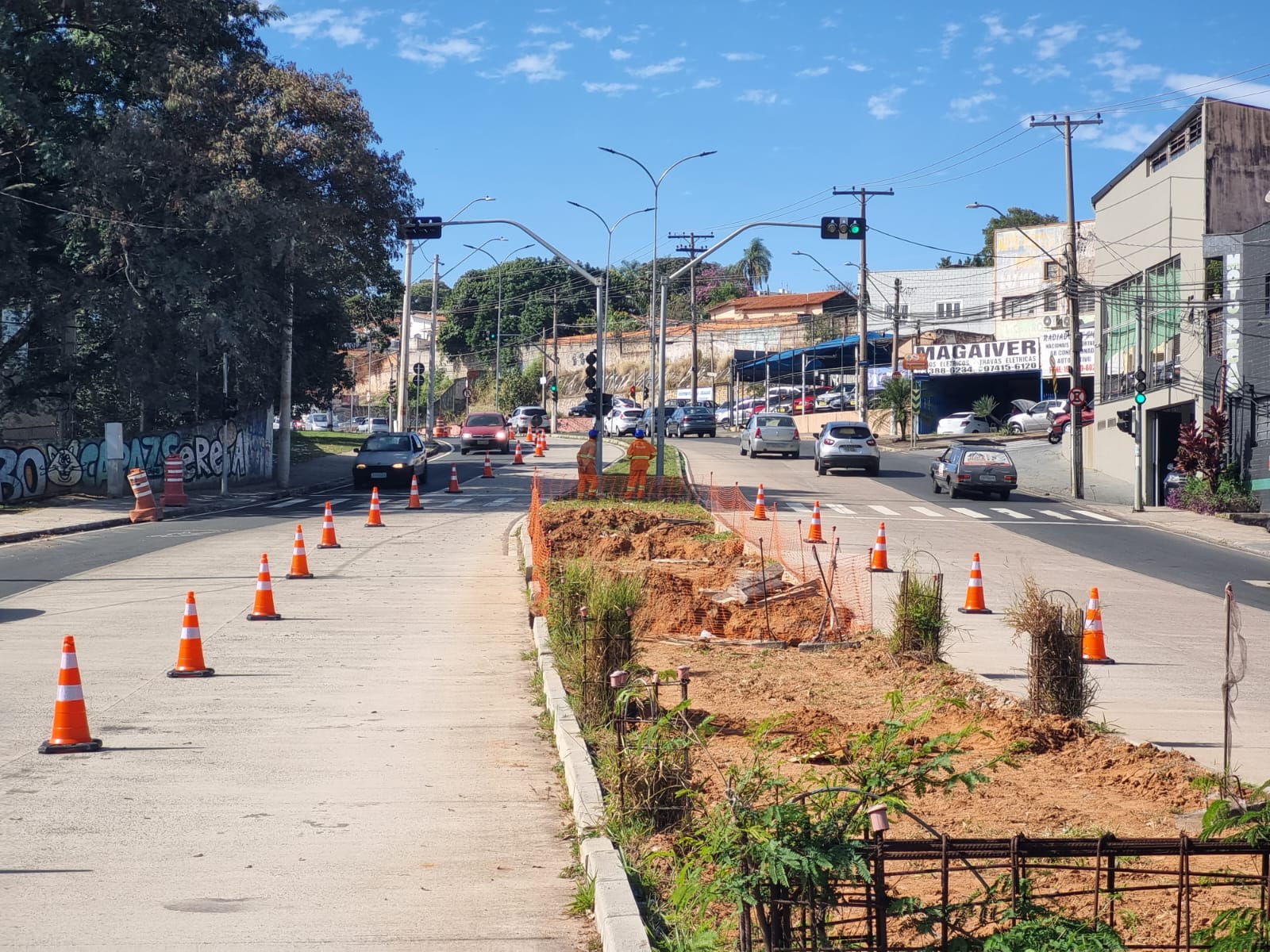 Obras do BRT são retomadas na Avenida Ruy Rodrigues