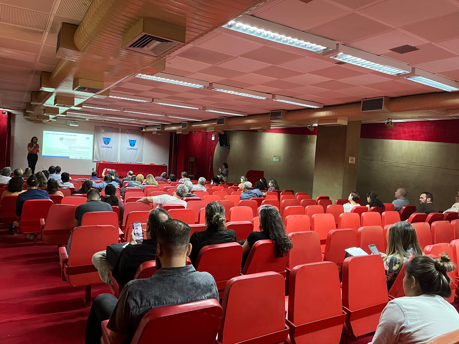 Reunião sobre febre maculosa reúne comerciantes da zona rural de Campinas 