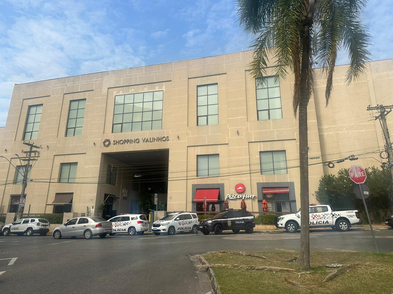 Polícia abre inquérito para apurar morte de homem esmagado por elevador