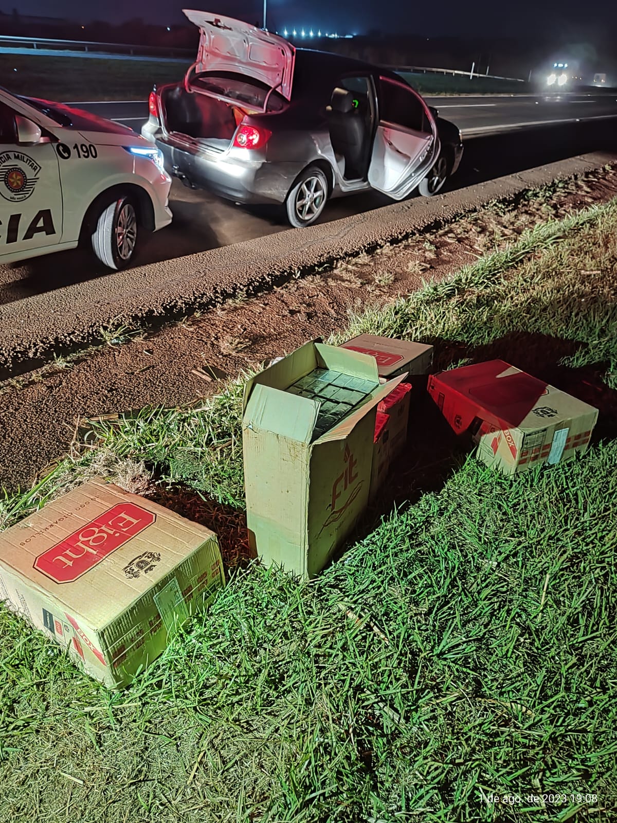 Homem é preso com cigarros contrabandeados na Anhanguera