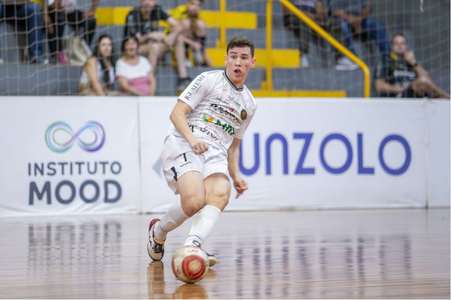 Com gol de Ronaldinho, Pulo Futsal vence Tanabi e conquista terceira vitória seguida na LPF