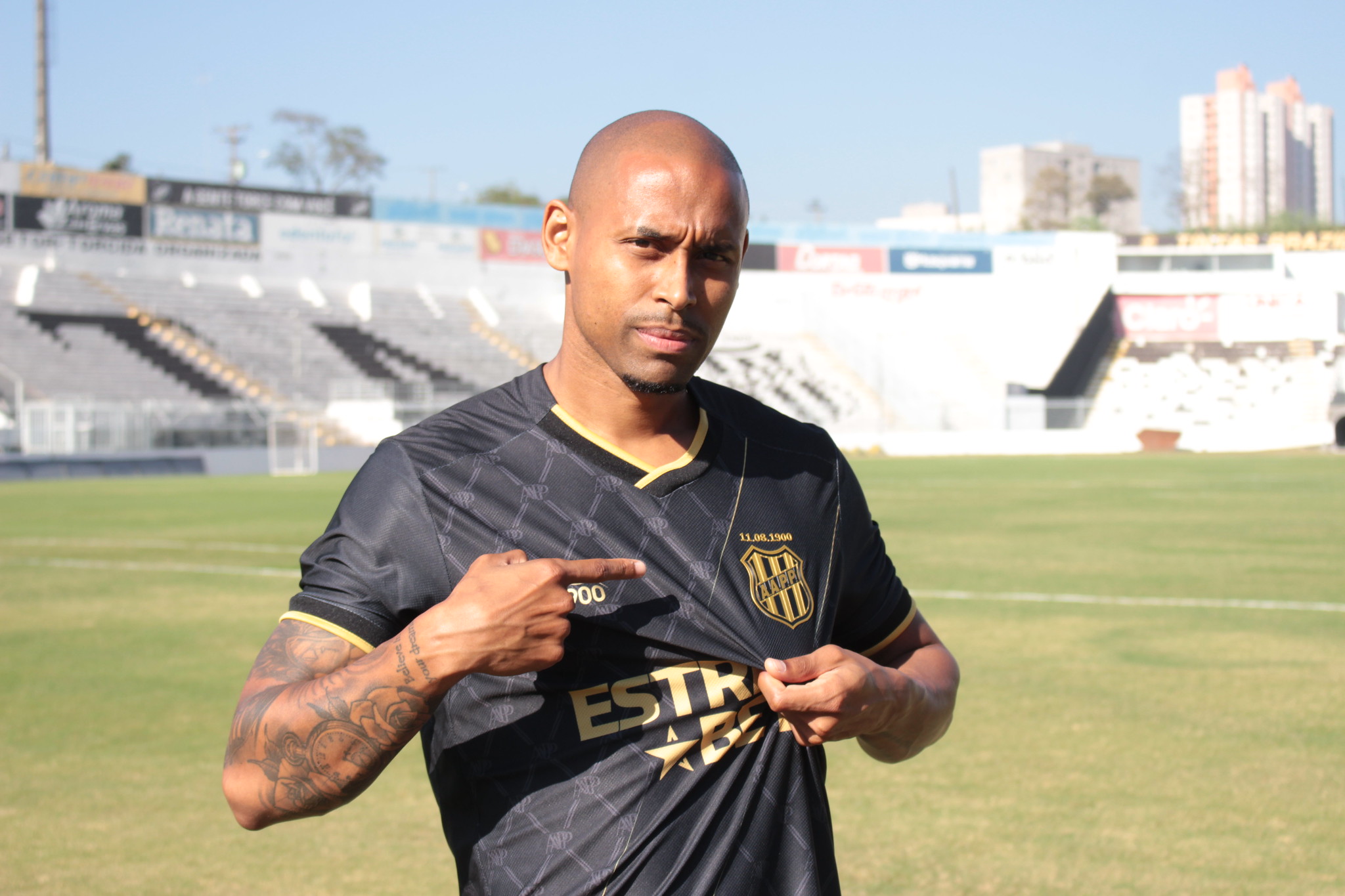 Gabriel Silva é desfalque da Ponte Preta para duelo contra o Ceará