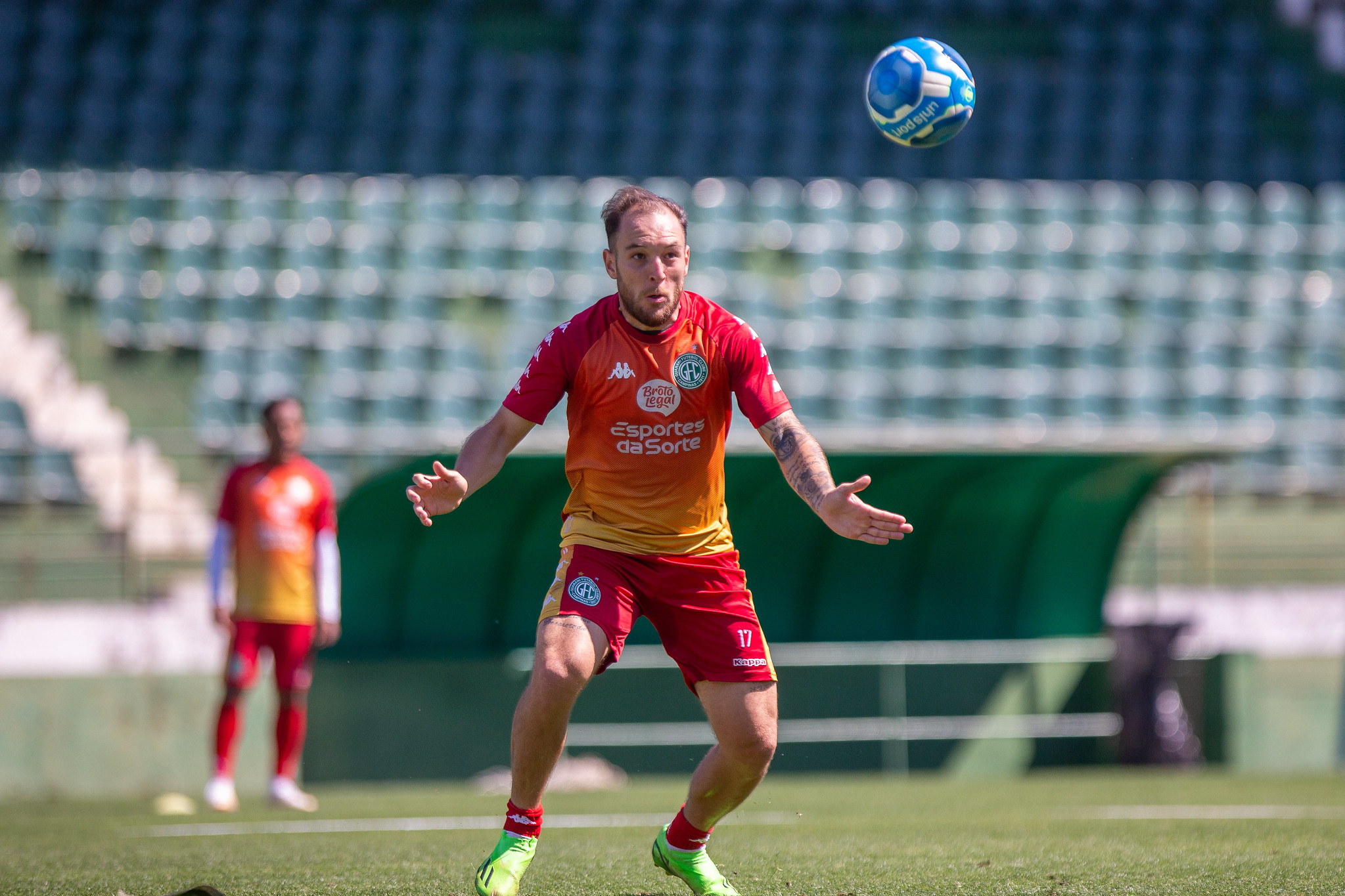 Depois de Bueno e Pegorari, Guarani mira renovação de Matheus Barbosa e Bruno José