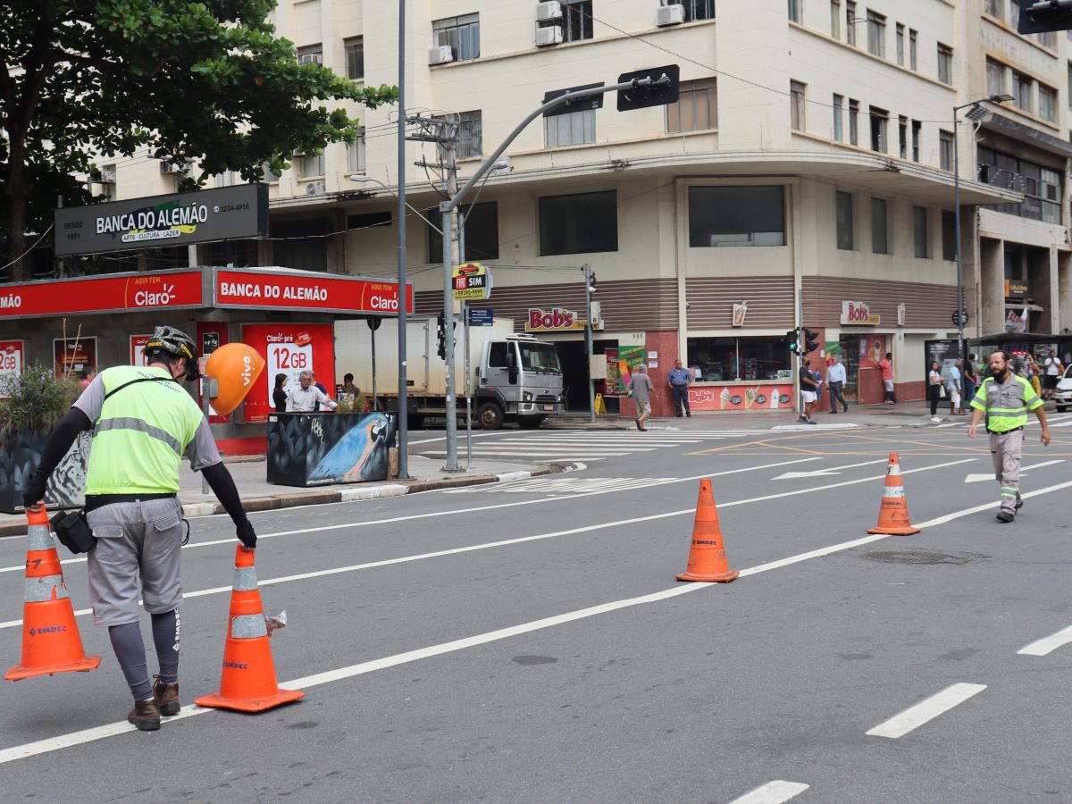 Trecho da avenida Francisco Glicério tem bloqueio viário parcial neste domingo